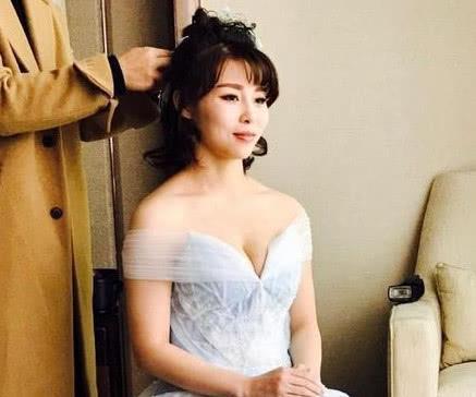 龙清泉举重比赛回顾_举重冠军龙清泉现状如何_举重冠军龙清泉工作简历