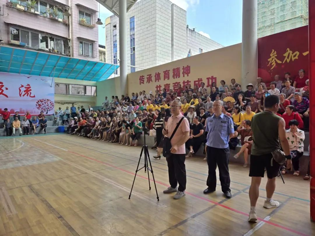 健身秧歌第一套视频_健身秧歌套路_第二套健身秧歌