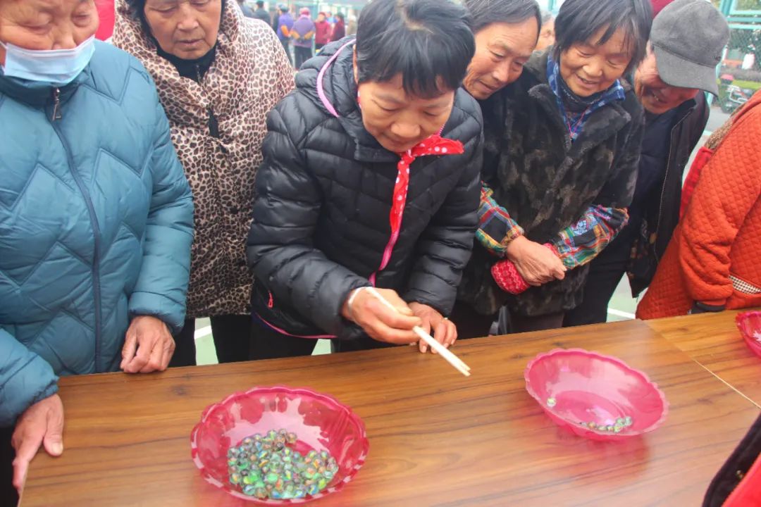 农民趣味运动会主持稿_农民趣味运动会宣传标语_农民趣味运动会